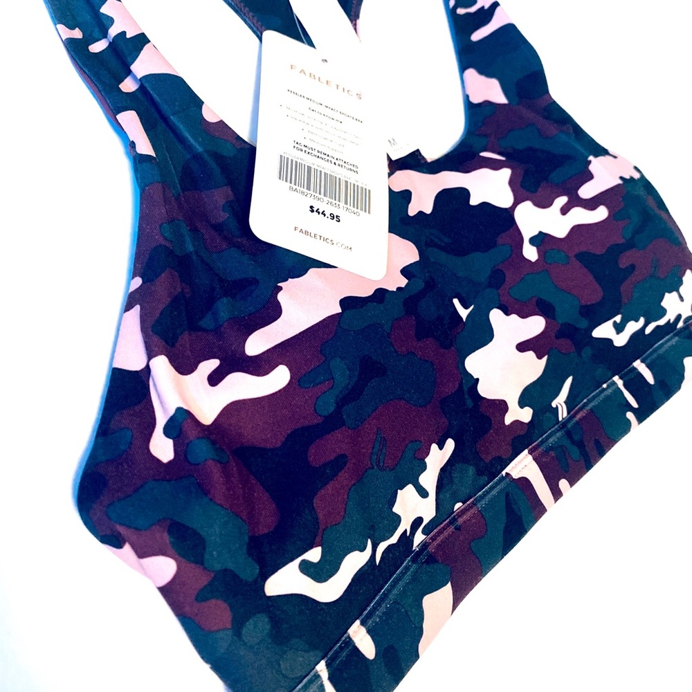 Brand New Fabletics Sports Bra!! 🔥🛍🎊